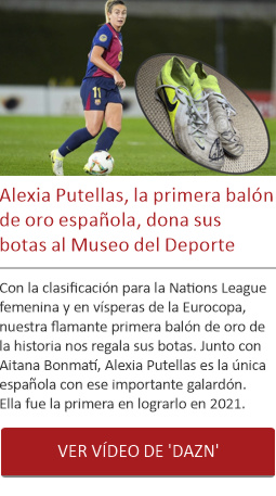 Alexia Putellas, la primera balón de oro española, dona sus botas al Museo del Deporte
